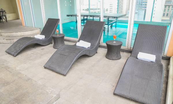 Pacific Bay Grand Suites
