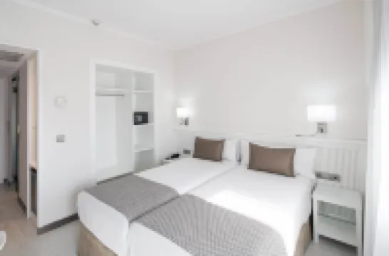 Catalonia Roma Hotels in Barcelona