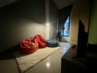 Entire Unit & 2BR Near Legoland