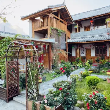 大理逸養軒田園景觀中国式旅館（喜洲古鎮） 喜洲鎮周辺のホテル