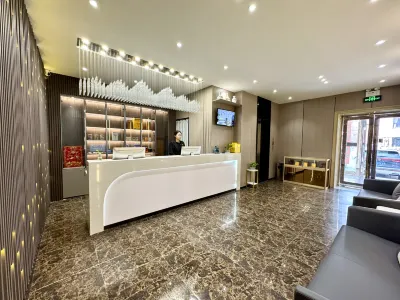 changchun city jinyi huajing business hotel Hotels in Changchun Animal and Plant Park / Northeast Normal University
