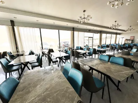 Zhongxing Xingxiu Jielu Campsite Отели рядом с достопримечательностью «Zhongwei Drum Tower»