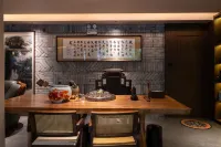 Yiquan Riverside Guesthouse (Fenghuang Ancient Town )
