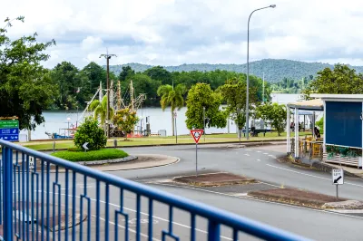Innisfail Riverfront Motel Hotels in Bramston Beach