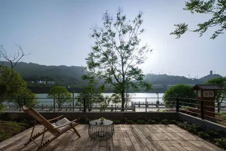 No. 104, Building 23, Dongjiang Bay South Campus, Zixing City, Chenzhou City, Hunan Province Отели рядом с достопримечательностью «Xiangnan Botanical Garden»