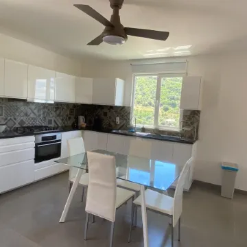 Casa Alfarobeira