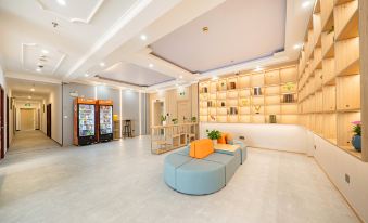 Jitai Chain Hotel (Shanghai Wildlife Park)