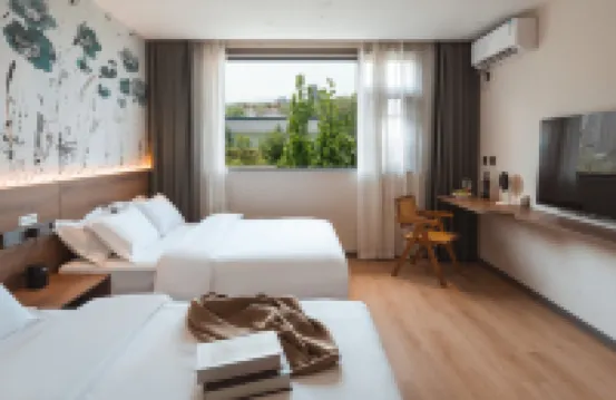Yiyou homestay (Lijingmen, Shizi Street, Luoyi Ancient City) Hotels in 