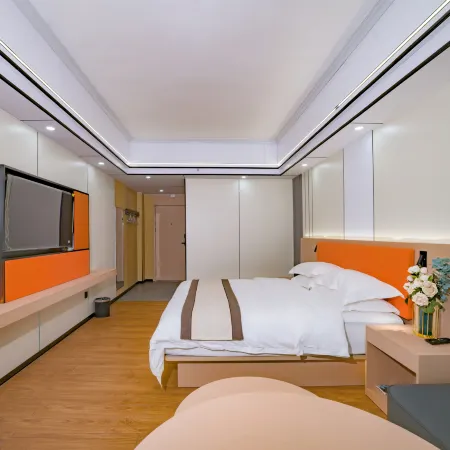 Qiyueli Hotel (Chongzuo Fusui Cultural Square Xinhua Street South)