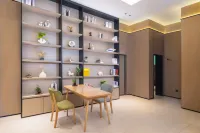Longmeida Hotel (Longyan Railway Station Minxi Trading City Branch)