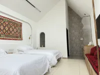 Qiongkushitai Shaohua Jinghao Homestay Hotels near Starting Point of the Wusun Ancient Trail