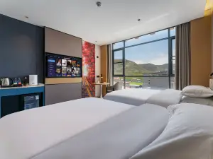 Kangding Shengshi Celebrity Hotel (Xinduqiao Branch)