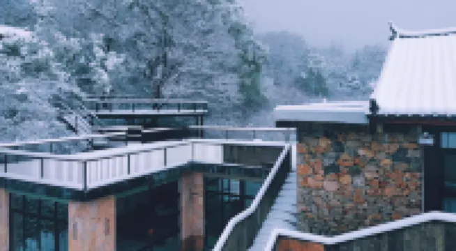 Montemar Living Homestay Hotels near Baishuihe River