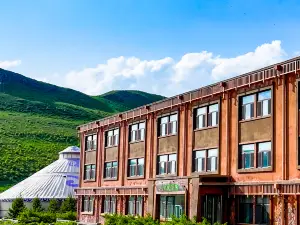 16 Degree Hotel