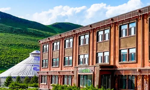 16 Degree Hotel