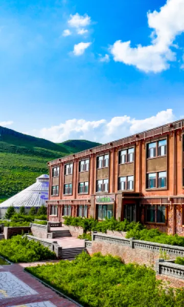 16 Degree Hotel