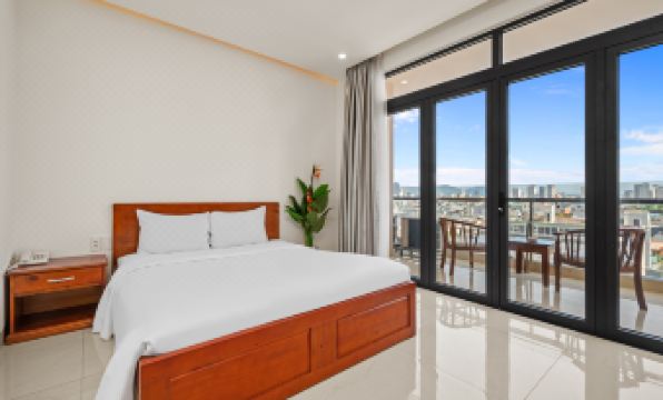 Cocorico Da Nang Beach Hotel