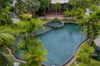 Sokchea Kampot Hotel - Bjergudsigt