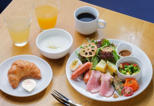 더 셰어 호텔 쿠무 가나자와의 독특한 인테리어