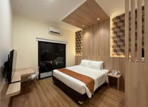 D'Bamboo Suites Hotels near Setiabudi