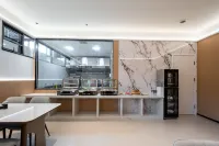 Moding Yunxi E-Sports Hotel (Cao Wei Ancient City Fat Donglai Times Square)