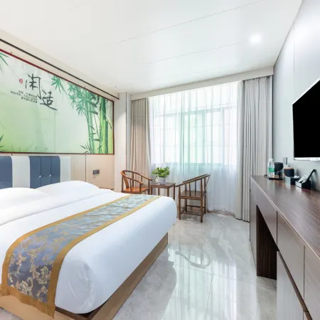 QianGuan Hotel (ChongQing Qianjiang High-speed Railway Station) Отели рядом с достопримечательностью «Холл-Стрит Планирование Выставок»