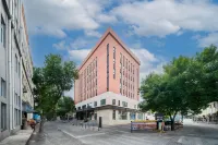 Wanjia Boutique Hotel (Tianjin Station Binjiang Road Pedestrian Street) Hotel a Binjiang Road/Xiao Bai Lou/Five Avenue Scenic Area