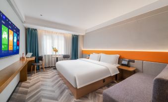 Yunqi Hotel (RT-Mart Guogou Plaza)