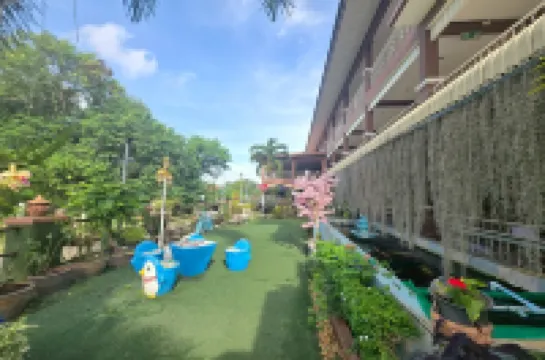 Phaiboon Hotel & Resort