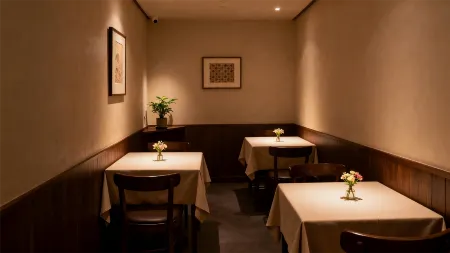 Vienna Hotel (Shanghai Nanjing Road Pedestrian Street)