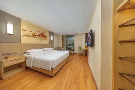 Vienna International Hotel (Xi'an Big Wild Goose Pagoda Datang Everbright City)