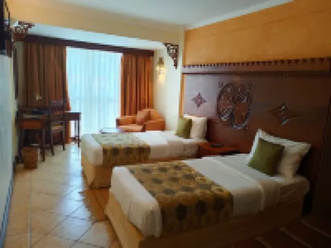 The Heron by Sarovar Portico India Các khách sạn gần Hire N' Drive Kenya Ltd.