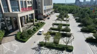 Jian Tong Jin Yuan Hotel - parking