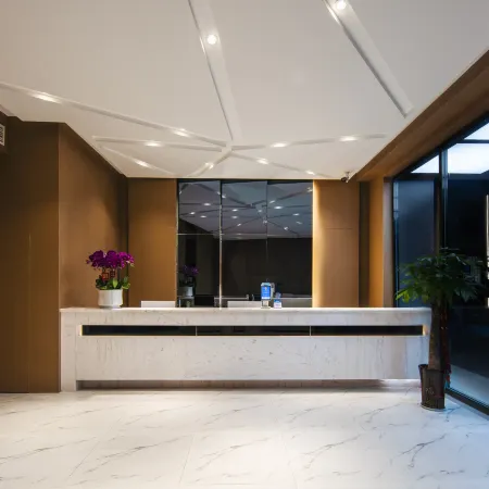 Aifei Intercity Hotel (Ma'anshan Golden Eagle Shopping Center)