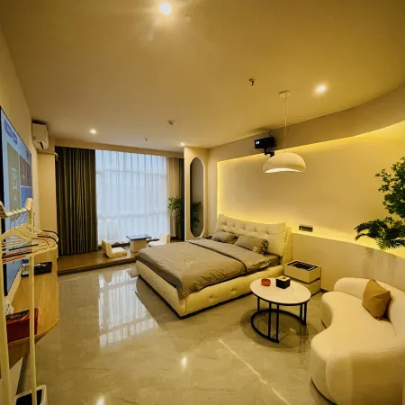 Qingquanyaju Homestay (Yuanzhou District Dihao Plaza)