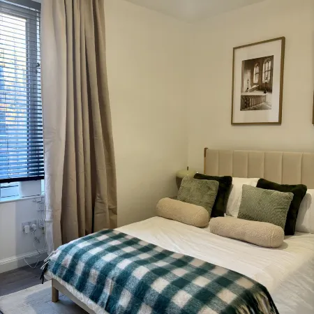 Stylish 1 Bed Edinburgh City Centre Apartment