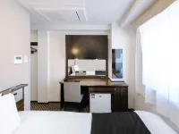 APA Hotel Yokohama Kannai - Parkplatz
