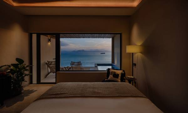 Akana La Hidden Villa Retreat