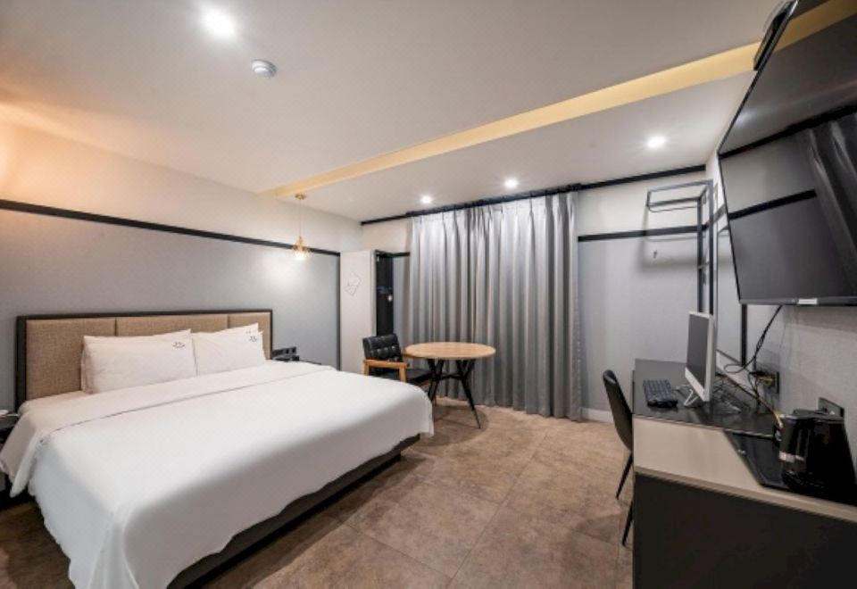 부산 대연동 호텔 온나 객실 내부 이미지