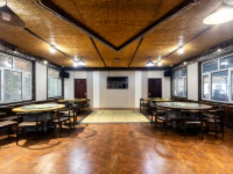 Floral Hotel · Qixi Hotel (Xuegu Scenic Area Branch) Hotels in Wuchang