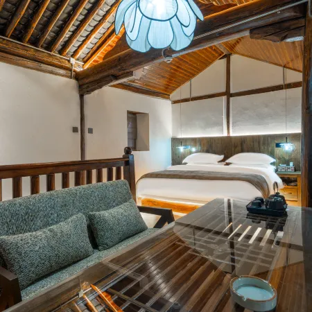Utopia Inn · Xiangsu Courtyard (Weishan Old Town)