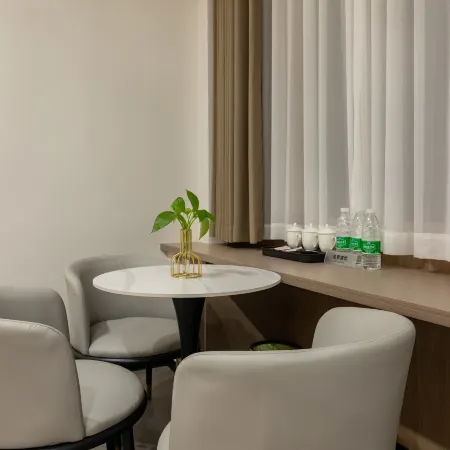 Lanwan Hotel (Luoyuan High-Speed Railway Station)