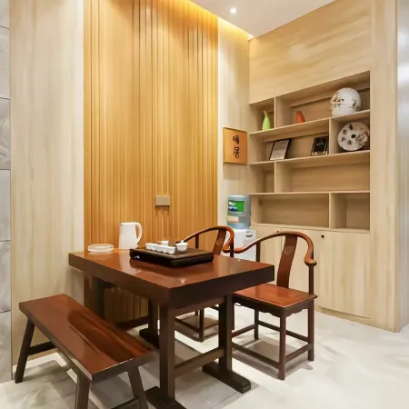 Muqi Jiushe Design B&B (Longyan Railway Station Minxi Trading City)