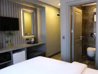 Dilens Bosphorus Hotel Hotels near Beylerbeyi