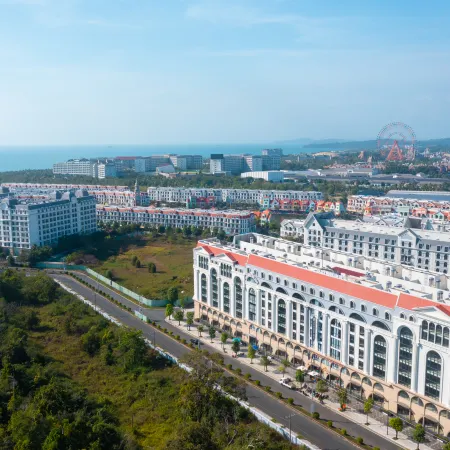 BOSS HOTEL PHU QUOC Отели рядом с достопримечательностью «Van beach»