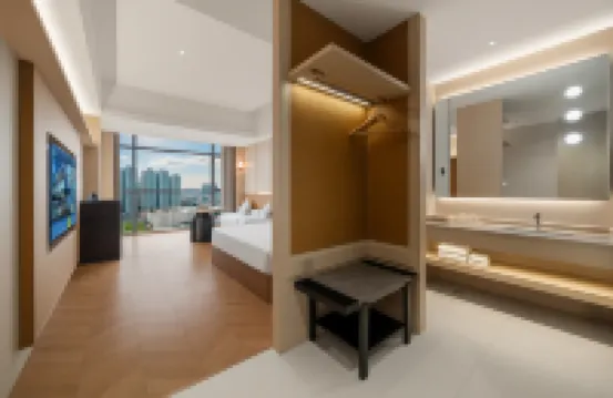 MEHOOD LESTIE Hotel (Zhanjiang Chikan Old Street Scenic Area)