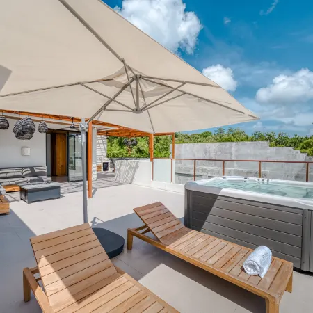 Adaya Boutique Villas Отели рядом с достопримечательностью «Пляж Бингин»