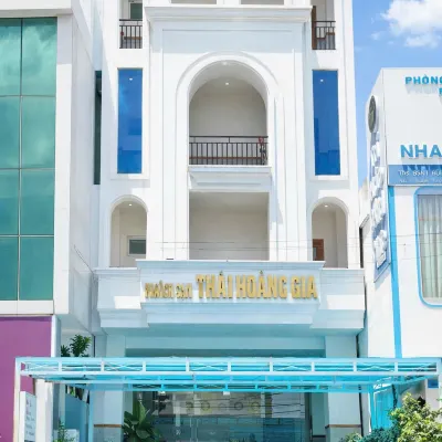 Thai Hoang Gia Hotels near Cau Temple