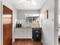 Private & Comfortable Rooms – Steps from Bus Stop Hotels in Sydney