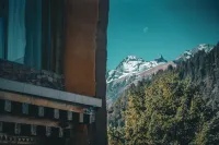 Lingguo Descendants Thangka Art Hotel